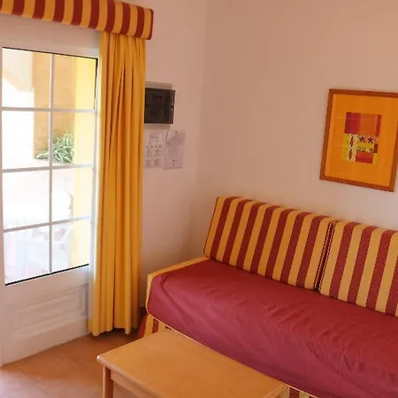 Cvl Club House 4*