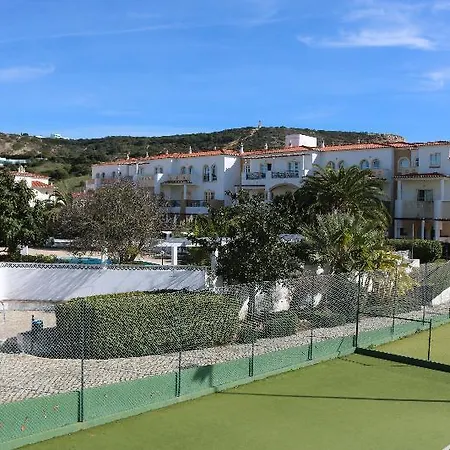 Cvl Club House Hotel 4*