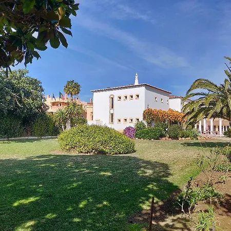 Cvl Club House Hotel 4*