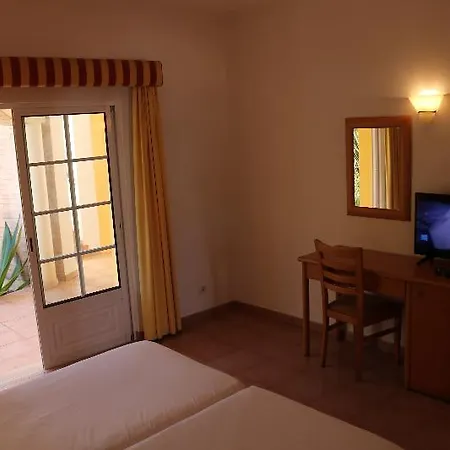 Hotel Cvl Club House