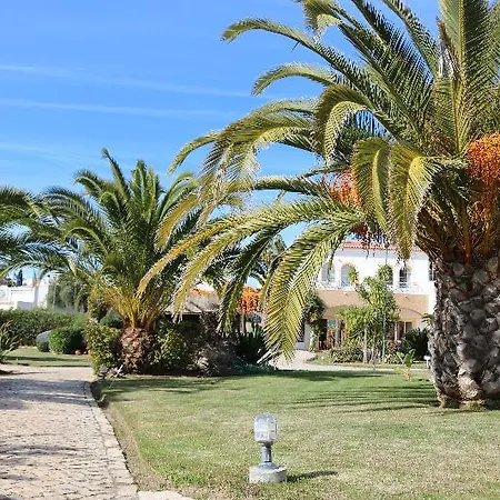 Cvl Club House 4* Luz